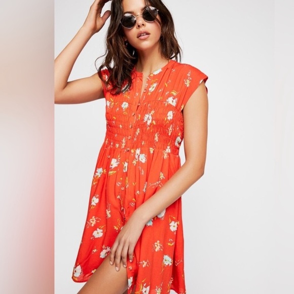 Free People Greatest Day Floral Print Smocked Mini Dress in Red Sz M - Picture 1 of 7